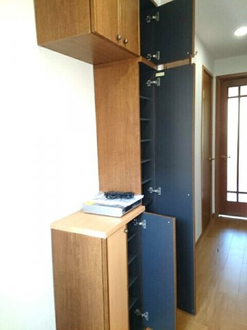 ベルフィーユ山手上Ａの玄関