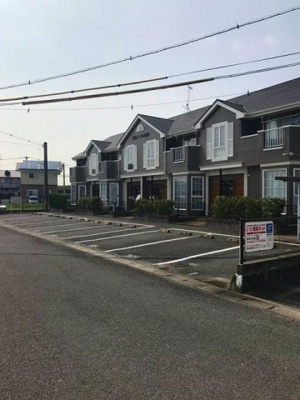 【駐車場】 | グランシャリオ | 車をお持ちの方に嬉しい駐車場付きの物件です