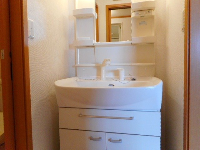 ファシネイション春日Ⅱの洗面所