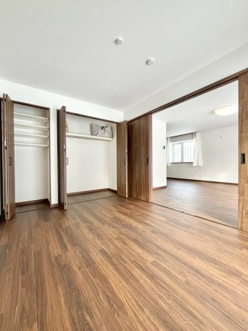 東苗穂14条1丁目の洋室