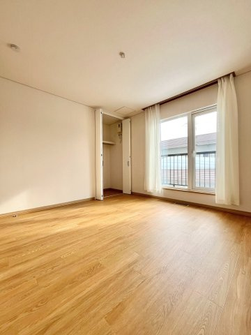 東苗穂14条1丁目の洋室