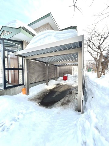 東苗穂14条1丁目の駐車場