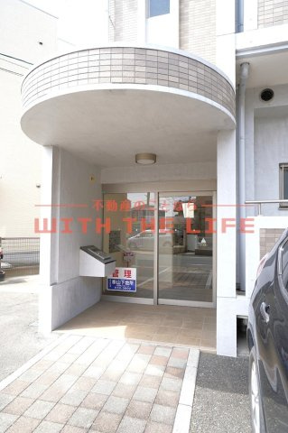 佐々木ビル【キャッシュバック対象】のエントランス|建物の内部です