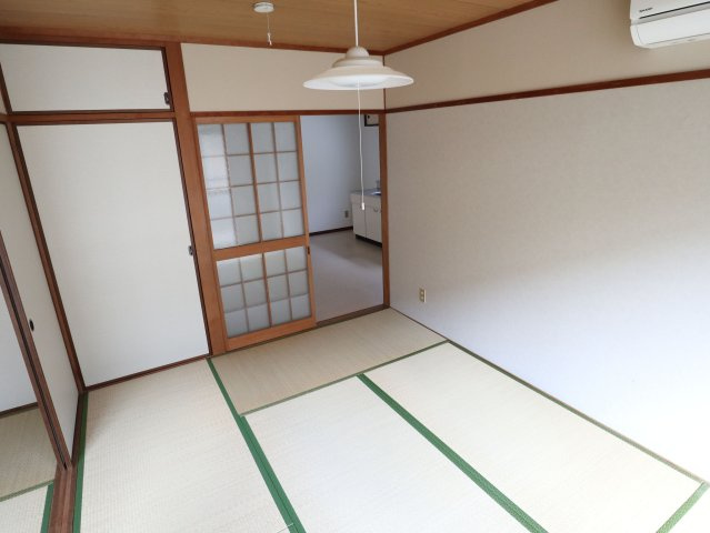 第1おおぎビルの和室