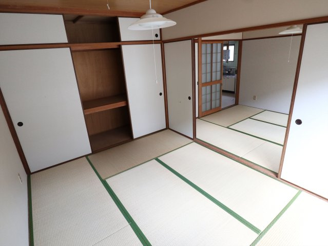 第1おおぎビルの和室