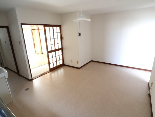 第1おおぎビルの居間・リビング