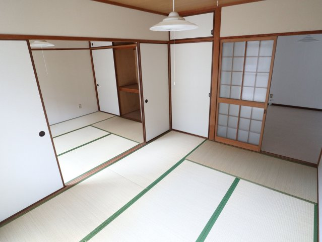 第1おおぎビルの和室