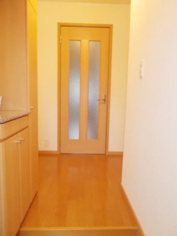 オーブ　メゾン　アミナ　Ｂ棟の玄関