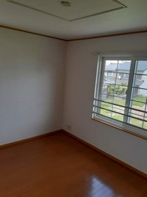 【内装】 | アルモニー | 内装は落ち着いています