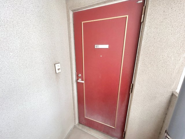 イッツビルの玄関