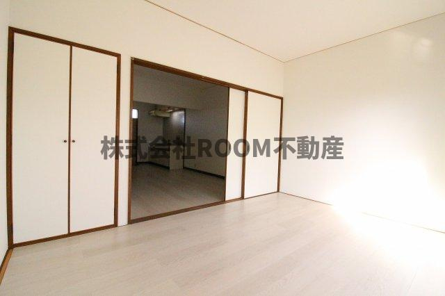 ガーデンR5の居間・リビング|ゆったり過ごせるリビングです