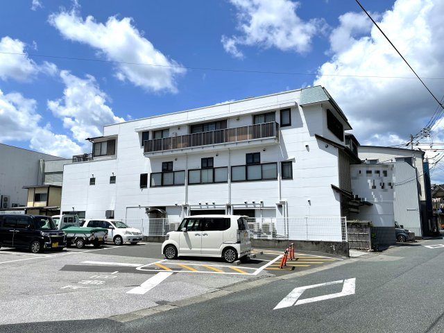 いの町　店舗付住宅　のその他|建物東面の写真です。