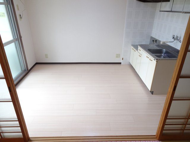 コーポ桂川の居間・リビング