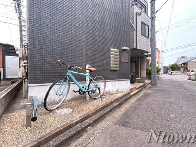 【その他共用部分】 | グランフェリーチェ | 駐輪場です