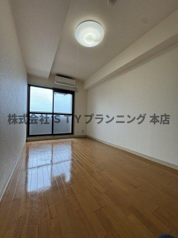 仲介手数料０円！グレイス今池の居間・リビング