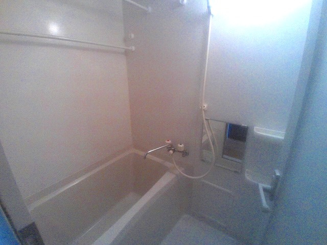 ラフィネ錦が丘の浴室