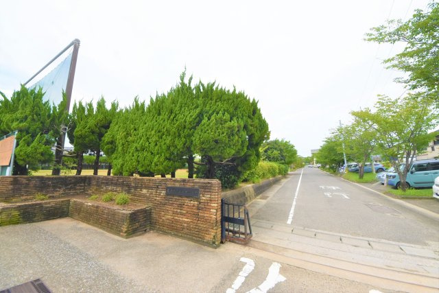 パティオニュータウン月見ヶ丘（13号棟）の周辺|宮崎南小学校