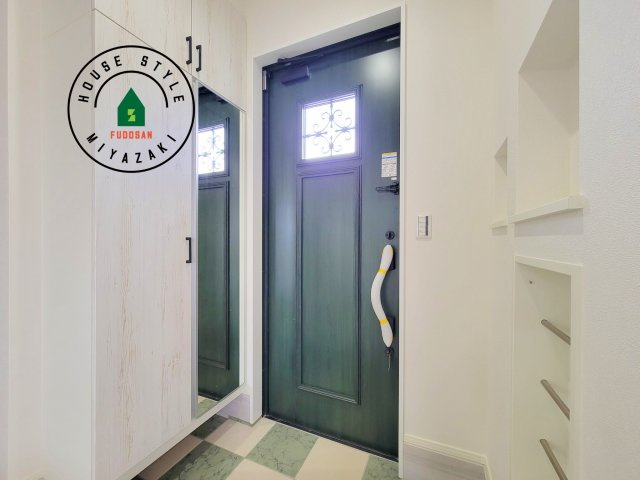 パティオニュータウン月見ヶ丘（13号棟）の防犯設備|二重ロックでしっかり防犯対策ができます。