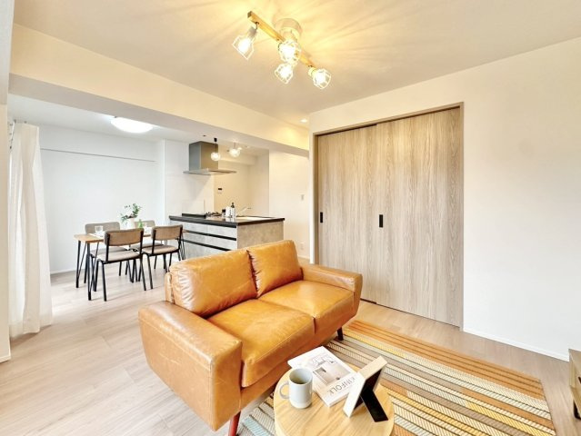 桂グリーンマンション　3階の居間・リビング