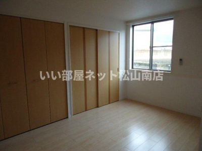 【洋室】 | Ark court