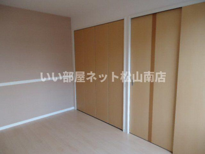 【内装】 | Ark court