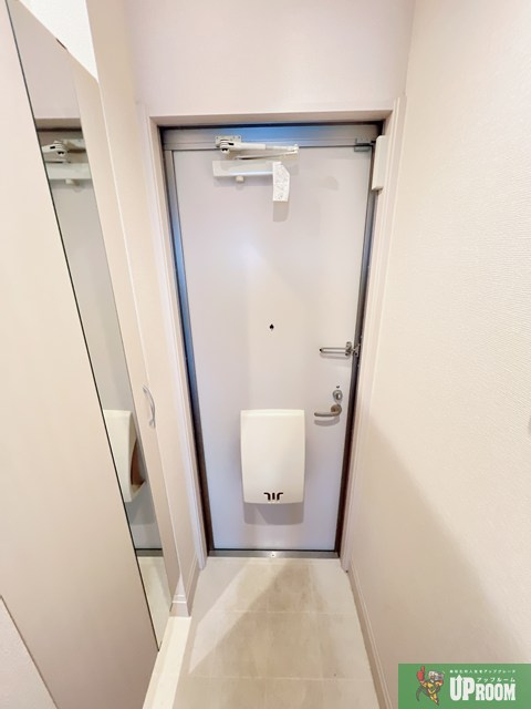 シャトル緑ヶ丘の玄関