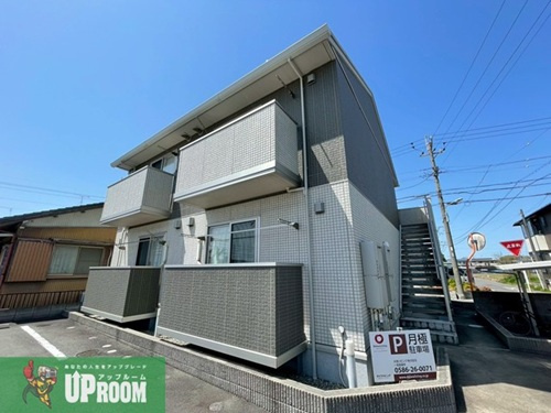 シャトル緑ヶ丘の外観