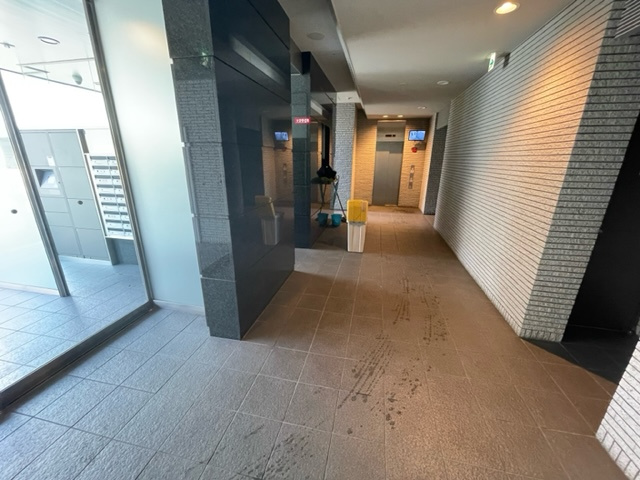 【エントランス】