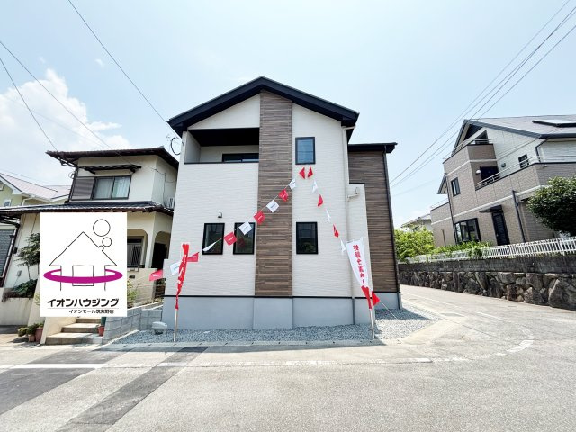 ☆大好評！新築戸建　大還元祭開催中☆
お得なお住まい探しはイオンハウジング イオンモール筑紫野店にお任せ！
ご連絡頂けますと当日のご案内もさせていただきます♪