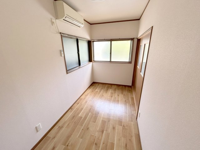 生駒市俵口町戸建（1513-3）の居間・リビング