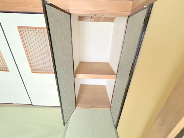 生駒市俵口町戸建（1513-3）の収納