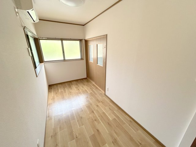 生駒市俵口町戸建（1513-3）の居間・リビング