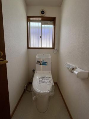 【トイレ】 | 桂木１丁目　中古戸建 | 1階　トイレ　新調しております。