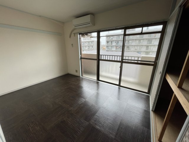 GM藤田町WESTの洋室