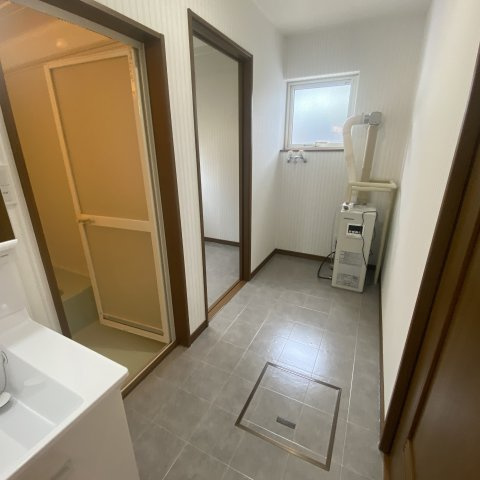 ハイム若草の洗面所