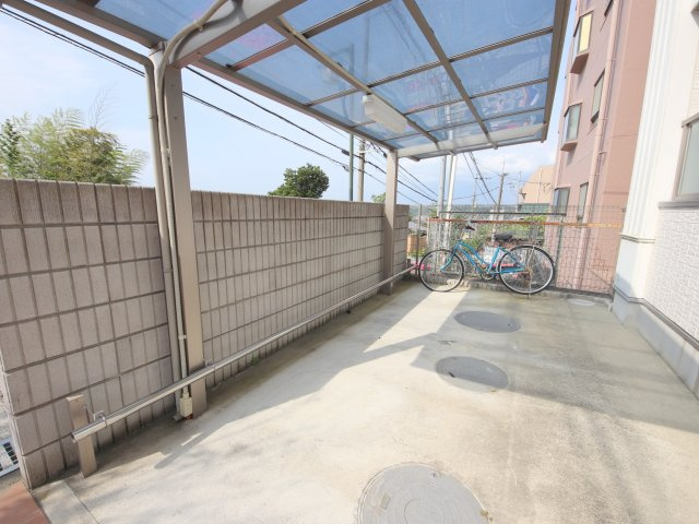 K’s Residence生駒の駐車場