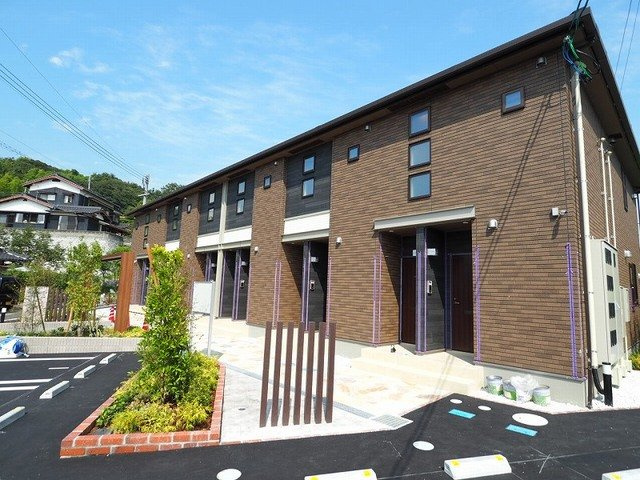 コモド　ガーデンの外観