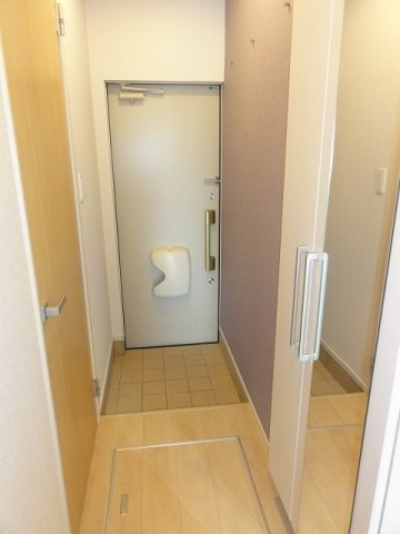 ツインズグレース　Ｂの玄関