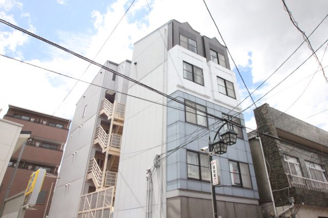 パルティールの外観