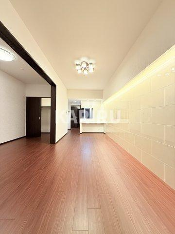 プレジオ梅田の居間・リビング