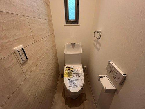 西区観音新町３丁目のトイレ|ＺＥＨ水準の省エネ住宅☆彡南西向き♪宅配ＢＯＸ完備！
オール電化住宅☆ＷＩＣ付き！