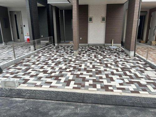 西区観音新町３丁目の駐車場|２４時間営業のハローズ観音新町店まで徒歩５分で便利♪
並列駐車２台可◎