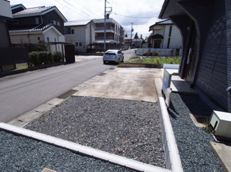 【駐車場】