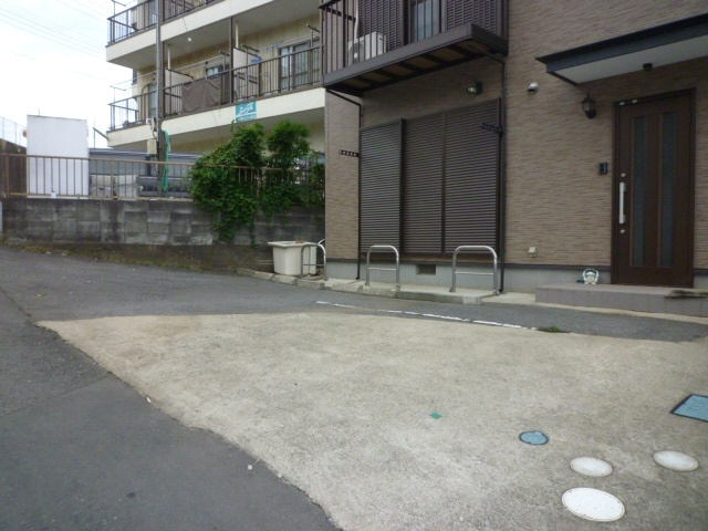 井野１丁目駐車場の外観