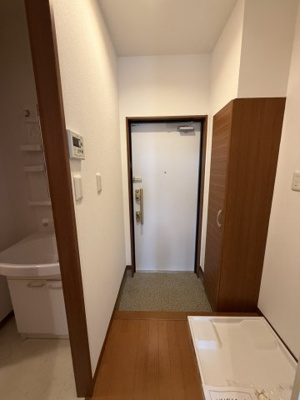 【玄関】 | アンプルールフェール上永谷