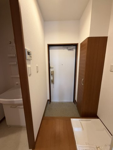 【玄関】 | アンプルールフェール上永谷