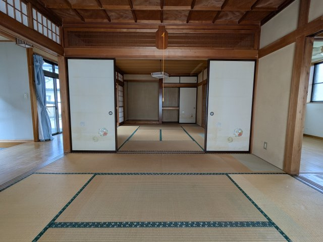 中古戸建　神戸町　平屋の和室|畳の上でゆっくりとくつろげる和室です