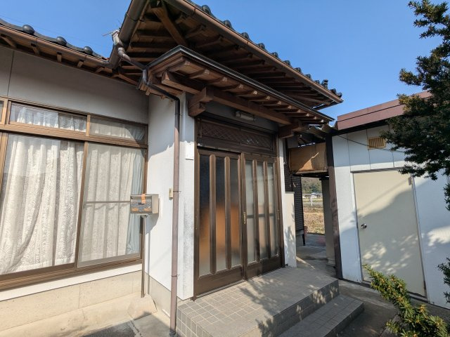 中古戸建　神戸町　平屋の玄関|きれいな玄関です