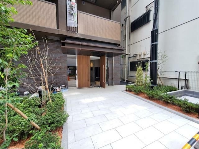 ドミール入谷のエントランス