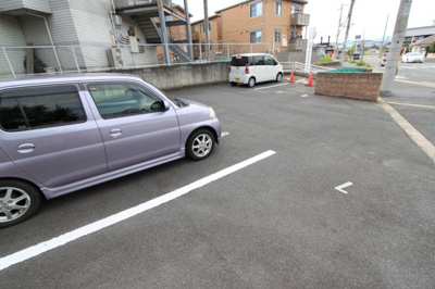 【駐車場】 | サンパレス友が丘
